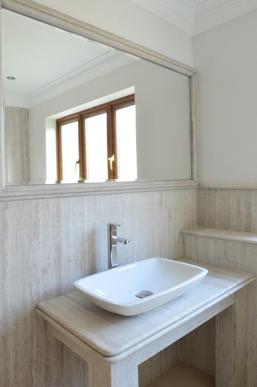 Llwyn Helyg Country House Guest House Carmarthen Bilik gambar