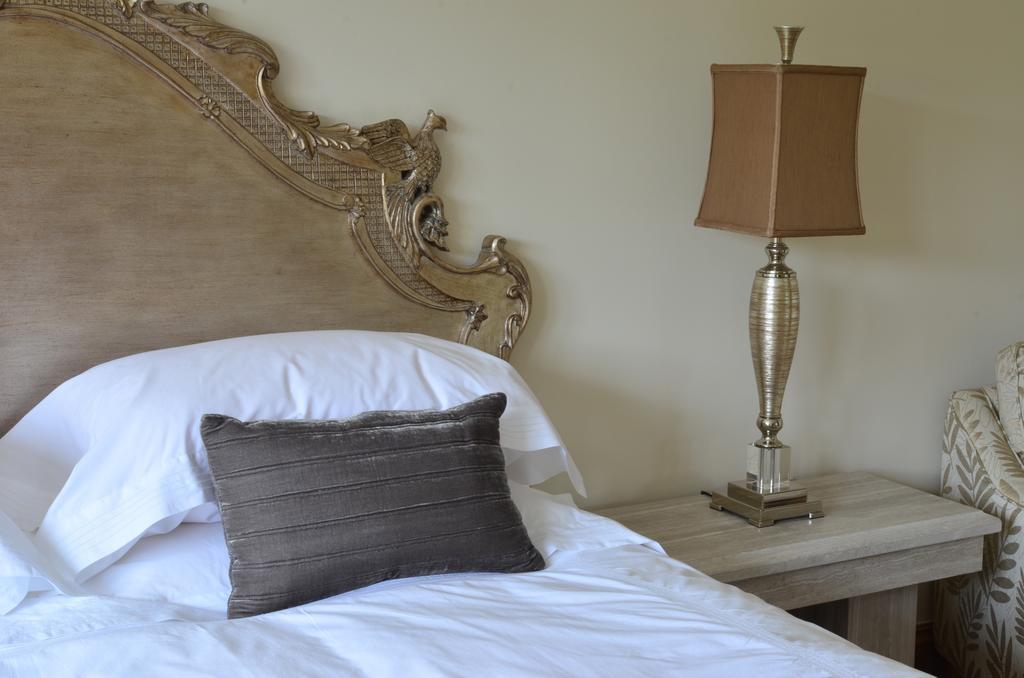 Llwyn Helyg Country House Guest House Carmarthen Bilik gambar